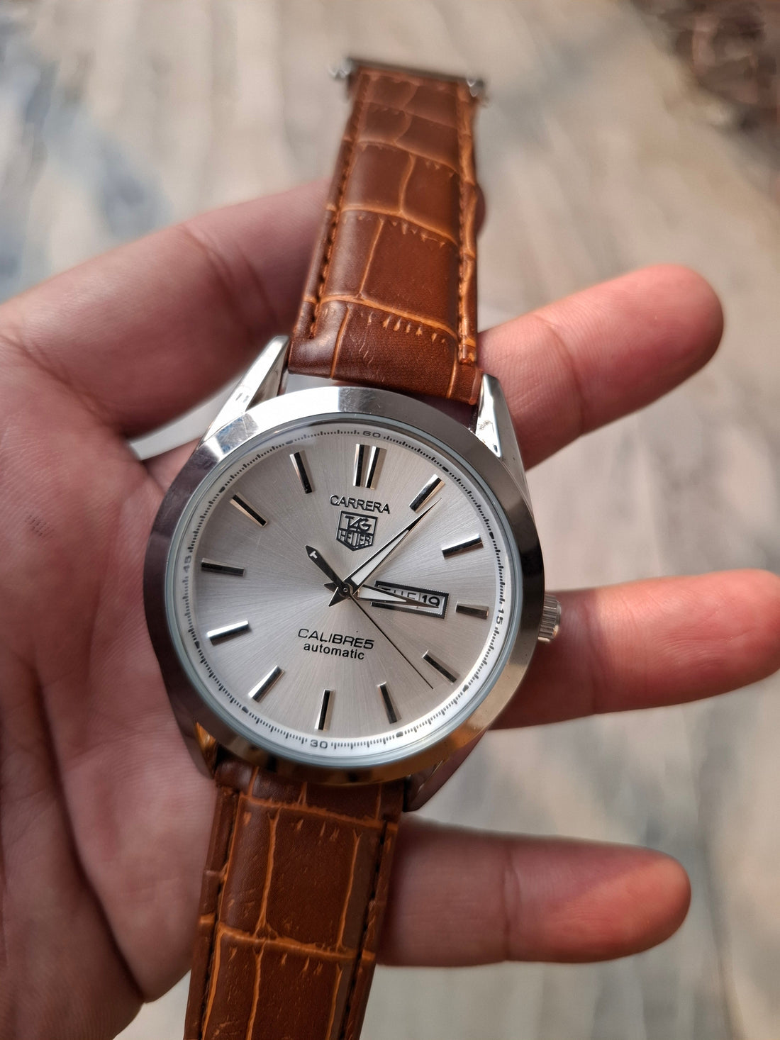 AA+ TAG Caliber 5 - New Luxury watch With Day & Date Working | Quartz